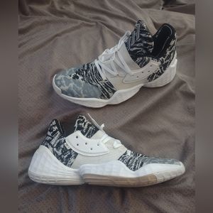 Adidas Harden vol 4 Cookies n Cream size 10.51